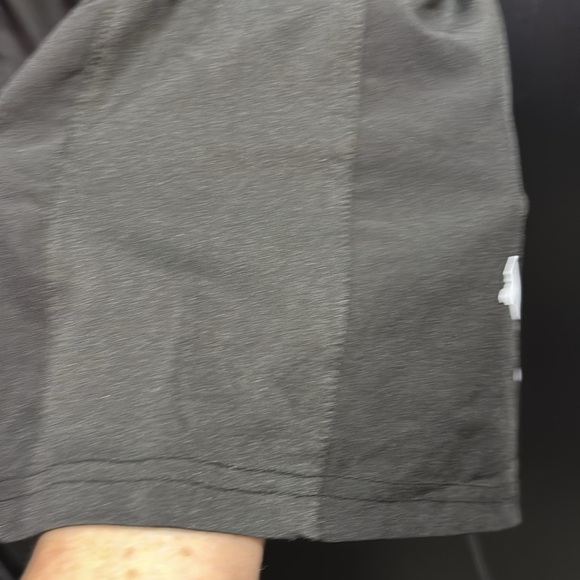 PUMA Woven Athletic drawstring elastic waist,2 hip pocket,inner boxer lined - Picture 6 of 8